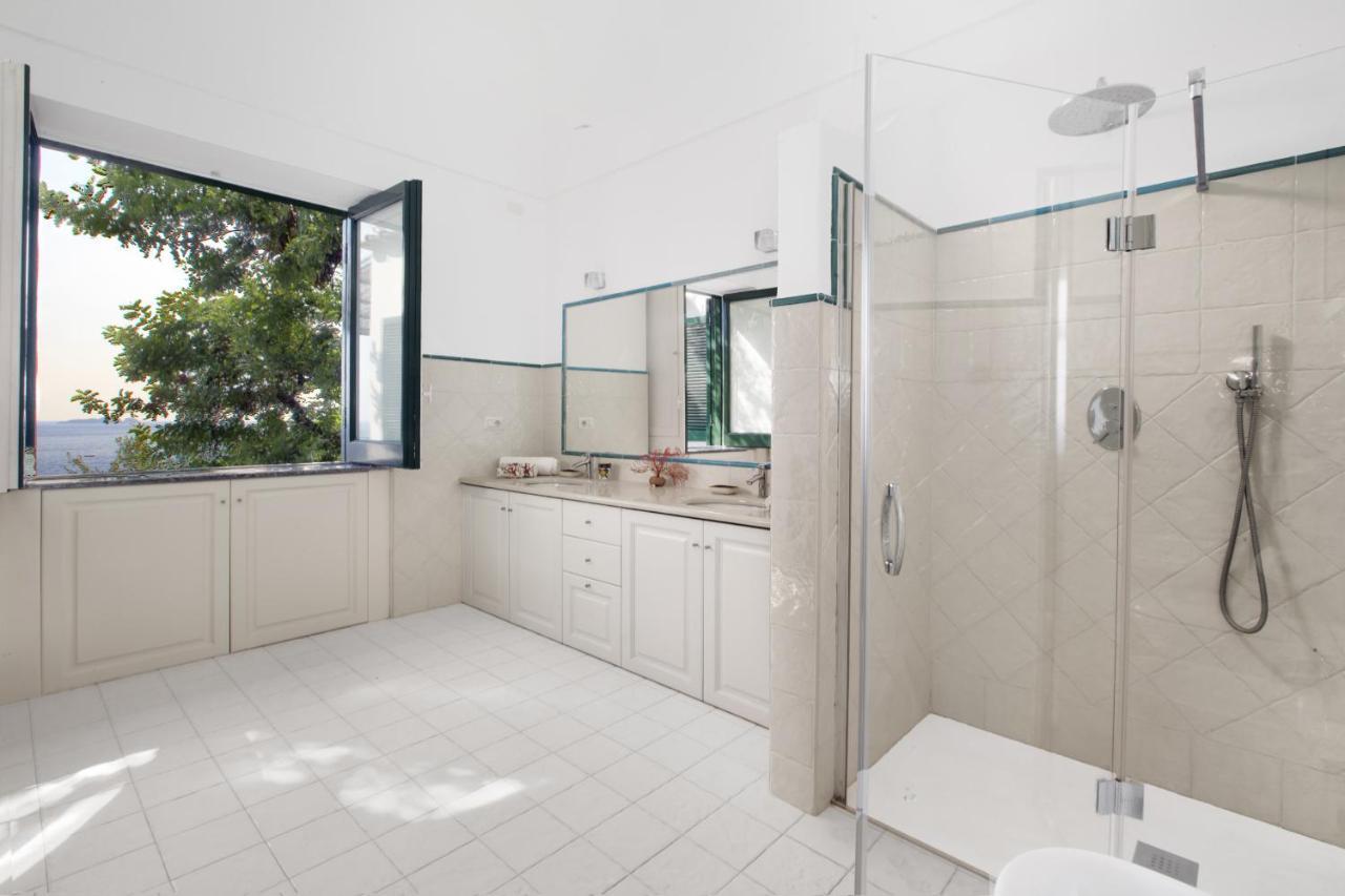 Amore Rentals - Villa Lo Scoglio Positano Kültér fotó