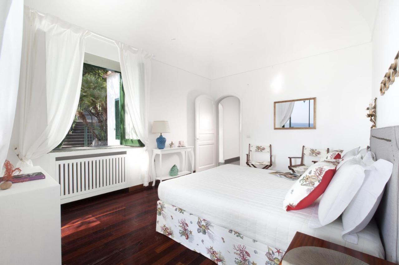 Amore Rentals - Villa Lo Scoglio Positano Kültér fotó